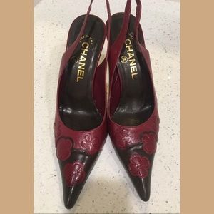 CHANEL Leather Slingback Pumps